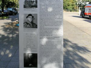 Bild: Gedenktafel an der Tiergartenstraße 4 in Berlin - einer der zentralen Planungsorte der Aktion T4 - cc copyright by Wikipedia